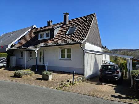 Hausansicht Perspektive 2 - Zweifamilienhaus in 58285 Gevelsberg mit 245m² kaufen