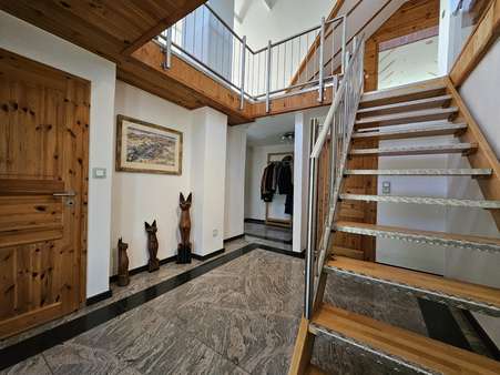Hauseingangsbereich - Zweifamilienhaus in 58285 Gevelsberg mit 245m² kaufen