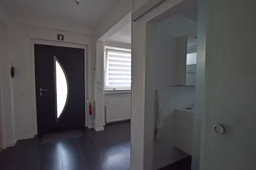Zweifamilienhaus in Elberfeld
Unerwartete Ruhe & sehr viel Platz für mehrere Generationen