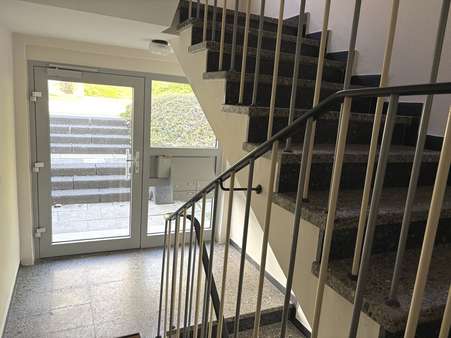 Treppenhaus - Erdgeschosswohnung in 42109 Wuppertal mit 50m² kaufen