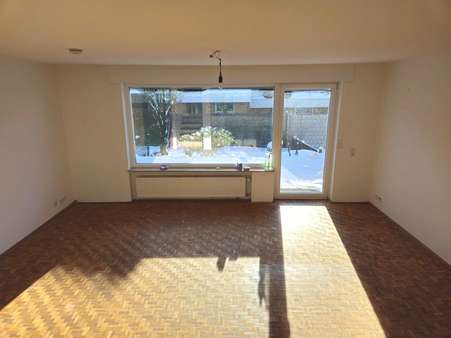 Wohnzimmer ohne Möblierung - Reihenmittelhaus in 42279 Wuppertal mit 141m² kaufen