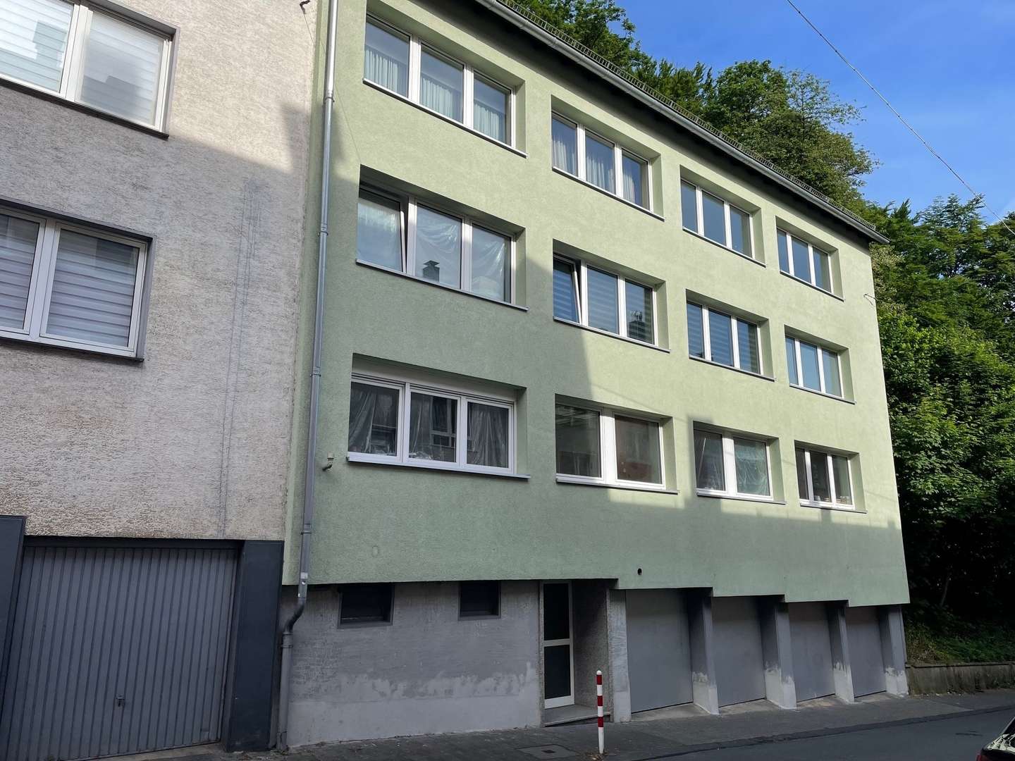 Titelbild - Etagenwohnung in 42117 Wuppertal mit 90m² kaufen