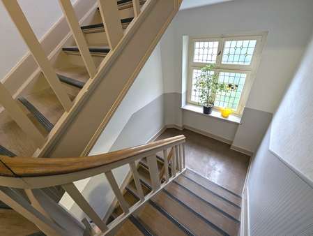Treppenhaus Treppenhaus - Mehrfamilienhaus in 42277 Wuppertal mit 195m² als Kapitalanlage kaufen