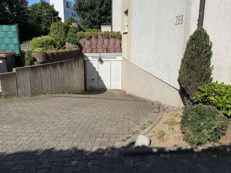 Einfahrt TG-Stellplatz Einfahrt TG-Stellplatz - Erdgeschosswohnung in 42281 Wuppertal mit 89m² kaufen