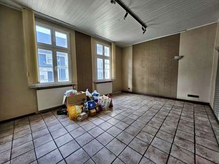 Zimmer 1 Perspektive 2 Zimmer 1 Perspektive 2 - Doppelhaushälfte in 42389 Wuppertal mit 197m² kaufen