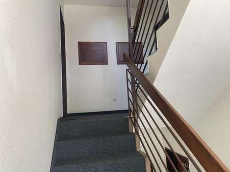 Treppenhaus - Etagenwohnung in 42349 Wuppertal mit 60m² günstig kaufen