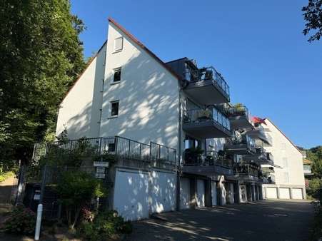 Seitenansicht + Hinterhof - Etagenwohnung in 42117 Wuppertal mit 70m² kaufen