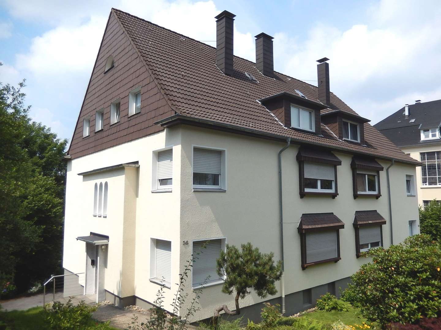 Titelbild Titelbild - Mehrfamilienhaus in 42119 Wuppertal mit 495m² kaufen