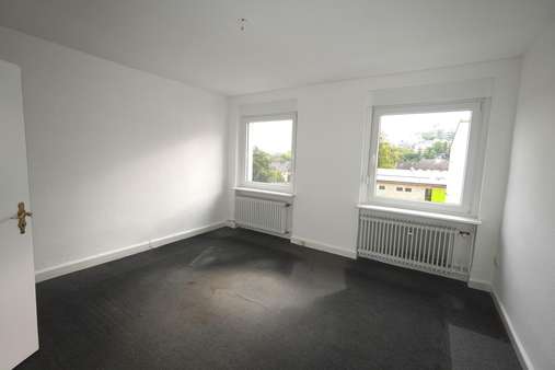 Zimmer 1 - Etagenwohnung in 42117 Wuppertal mit 128m² kaufen