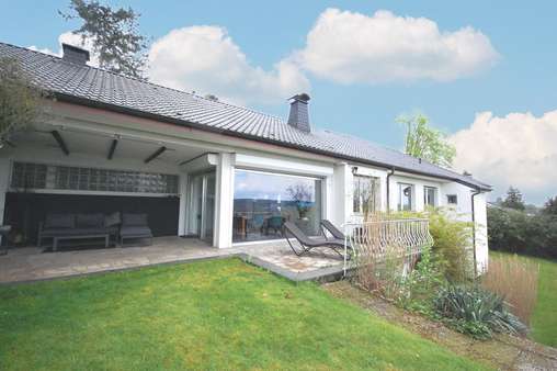 Hausansicht - Villa in 42287 Wuppertal mit 250m² kaufen