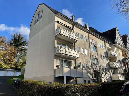 Seitenansicht - Erdgeschosswohnung in 42117 Wuppertal mit 94m² kaufen