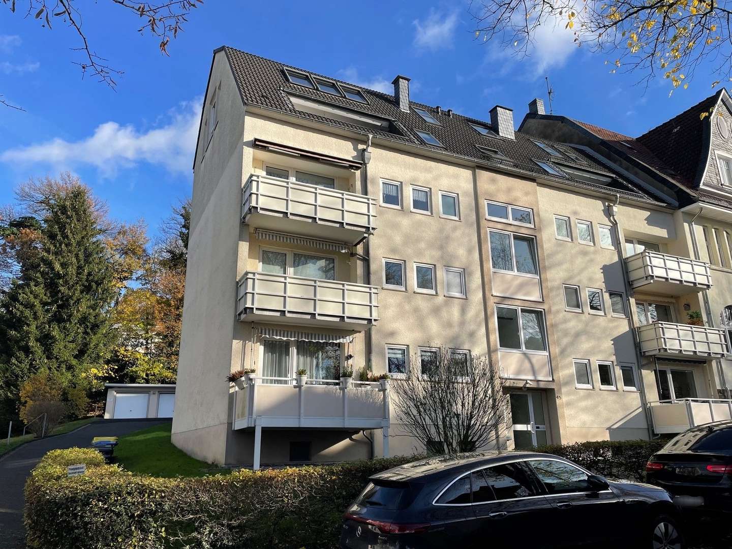 Titelbild - Erdgeschosswohnung in 42117 Wuppertal mit 94m² kaufen