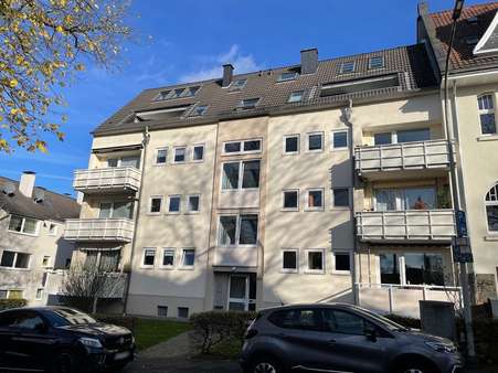 Vorderansicht - Erdgeschosswohnung in 42117 Wuppertal mit 94m² kaufen