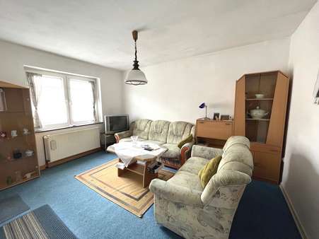 Wohnzimmer - Etagenwohnung in 42389 Wuppertal mit 52m² kaufen
