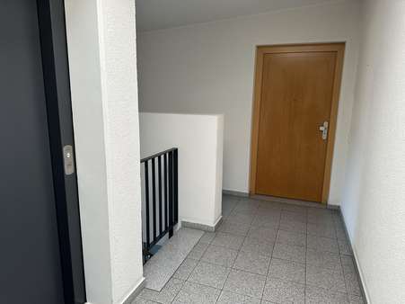 Blick zur Wohnungstür - Etagenwohnung in 42551 Velbert mit 63m² kaufen