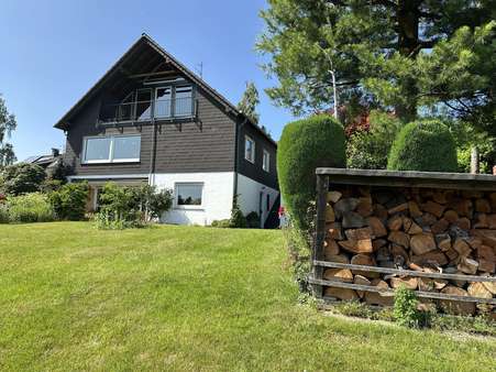 Holzvorrat inklusive Holzvorrat inklusive - Einfamilienhaus in 42553 Velbert mit 160m² kaufen