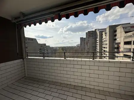 Schöne 2-Zimmerwohnung mit Balkon und Tiefgaragenstellplatz!!!