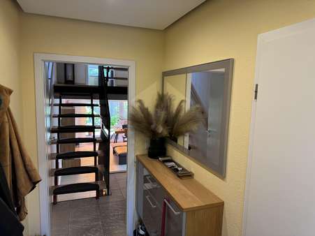 Eingangsbereich Eingangsbereich - Reiheneckhaus in 42781 Haan mit 136m² kaufen