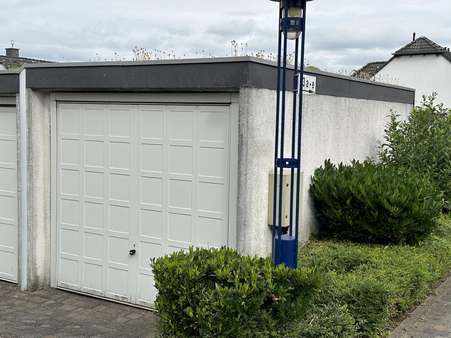 Garage zur Wohnung - Etagenwohnung in 42551 Velbert mit 82m² kaufen