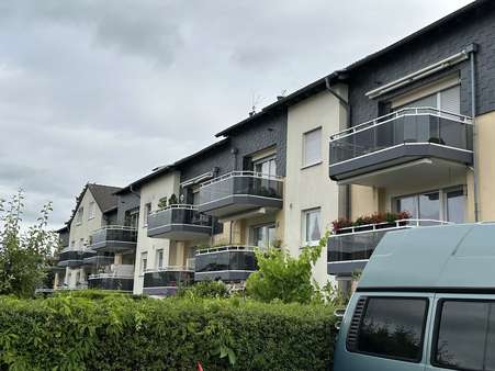 Hausrückseite - Etagenwohnung in 42551 Velbert mit 82m² kaufen