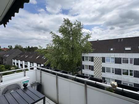 Balkon Balkon - Dachgeschosswohnung in 40724 Hilden mit 55m² kaufen
