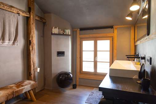 ...befindet sich das Masterbad mit großer Dusche. ...befindet sich das Masterbad mit großer Dusche. - Einfamilienhaus in 40878 Ratingen mit 194m² kaufen