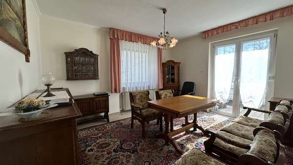 Wohnzimmer Obergeschoss - Mehrfamilienhaus in 40878 Ratingen mit 184m² kaufen