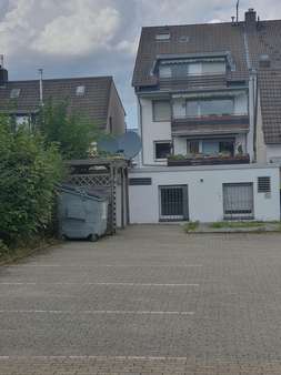 Rückfront Rückfront - Wohn- / Geschäftshaus in 42549 Velbert mit 208m² als Kapitalanlage kaufen
