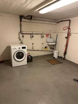 Waschküche Waschküche - Wohn- / Geschäftshaus in 42549 Velbert mit 208m² als Kapitalanlage kaufen