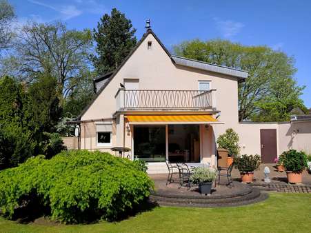 Haus Gartenseite - Einfamilienhaus in 40723 Hilden mit 124m² kaufen