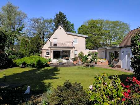 Haus Gartenseite - Einfamilienhaus in 40723 Hilden mit 124m² kaufen