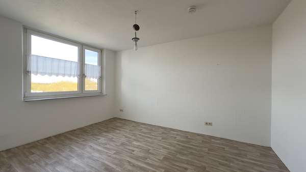 Schlafzimmer - Etagenwohnung in 40880 Ratingen mit 78m² kaufen