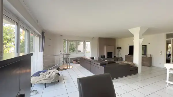 Großzügige und sehr gepflegte Gartenwohnung mit Garage und Stellplatz in Ratingen-Ost