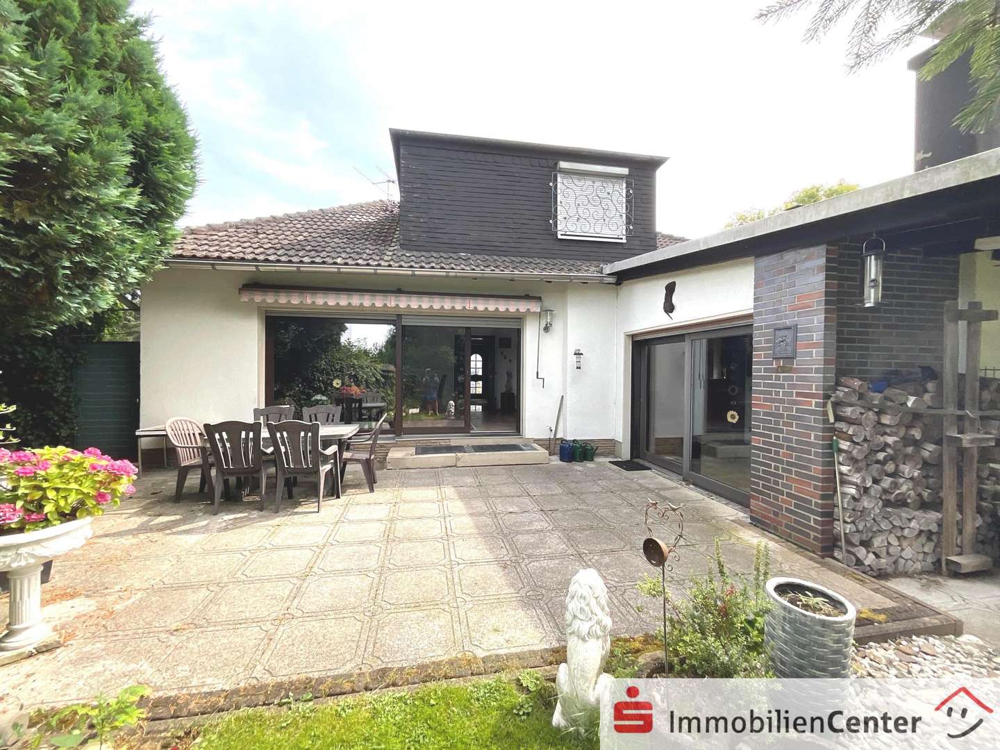 Frontbild - Bungalow in 42857 Remscheid mit 150m² kaufen