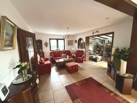 Wohnbereich I - Bungalow in 42857 Remscheid mit 150m² kaufen