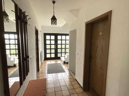 Flur Flur - Reihenendhaus in 42855 Remscheid mit 107m² kaufen