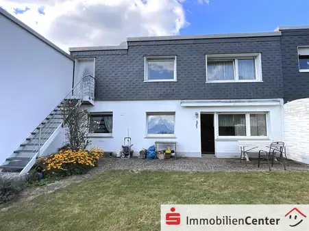 Familienfreundliches Reihenendhaus mit Garage in Remscheid-Kremenholl