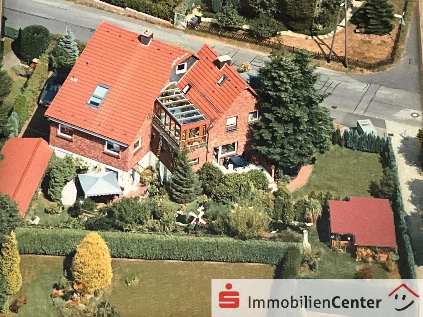 Luftbildaufnahme Luftbildaufnahme - Zweifamilienhaus in 42897 Remscheid mit 222m² kaufen