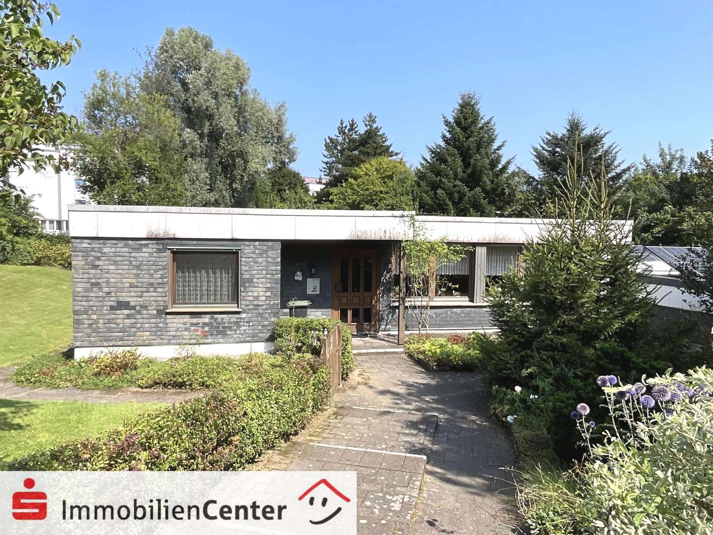 Frontbild - Einfamilienhaus in 42897 Remscheid mit 95m² kaufen