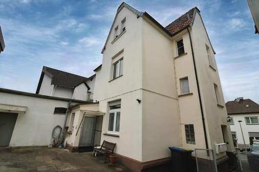 Hausrückseite - Mehrfamilienhaus in 42655 Solingen mit 187m² kaufen