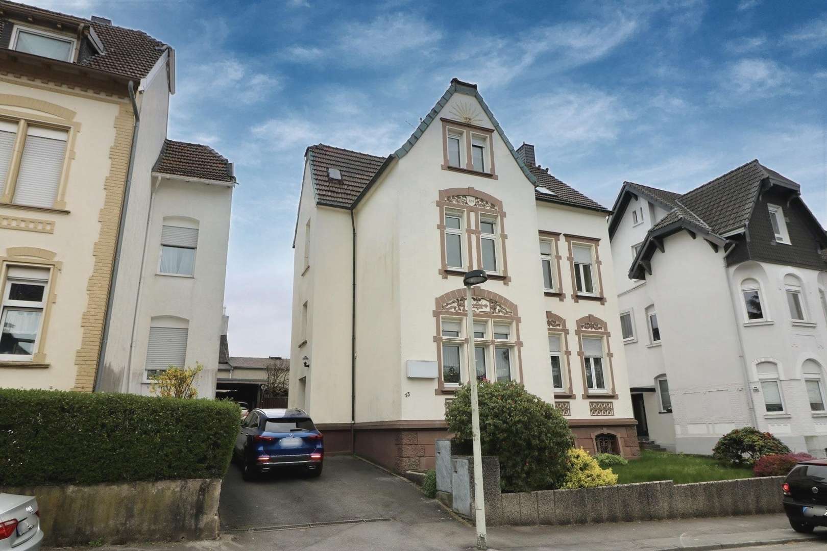 Hausvorderansicht - Mehrfamilienhaus in 42655 Solingen mit 187m² kaufen