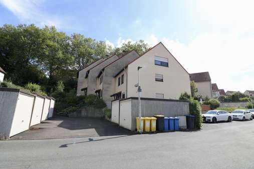 Straßenansicht Straßenansicht - Reihenendhaus in 42651 Solingen mit 118m² kaufen