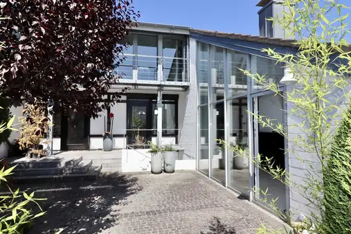 Architektonisch einzigartiges Reihenhaus - Großzügig, modern, individuell, außergewöhnlich