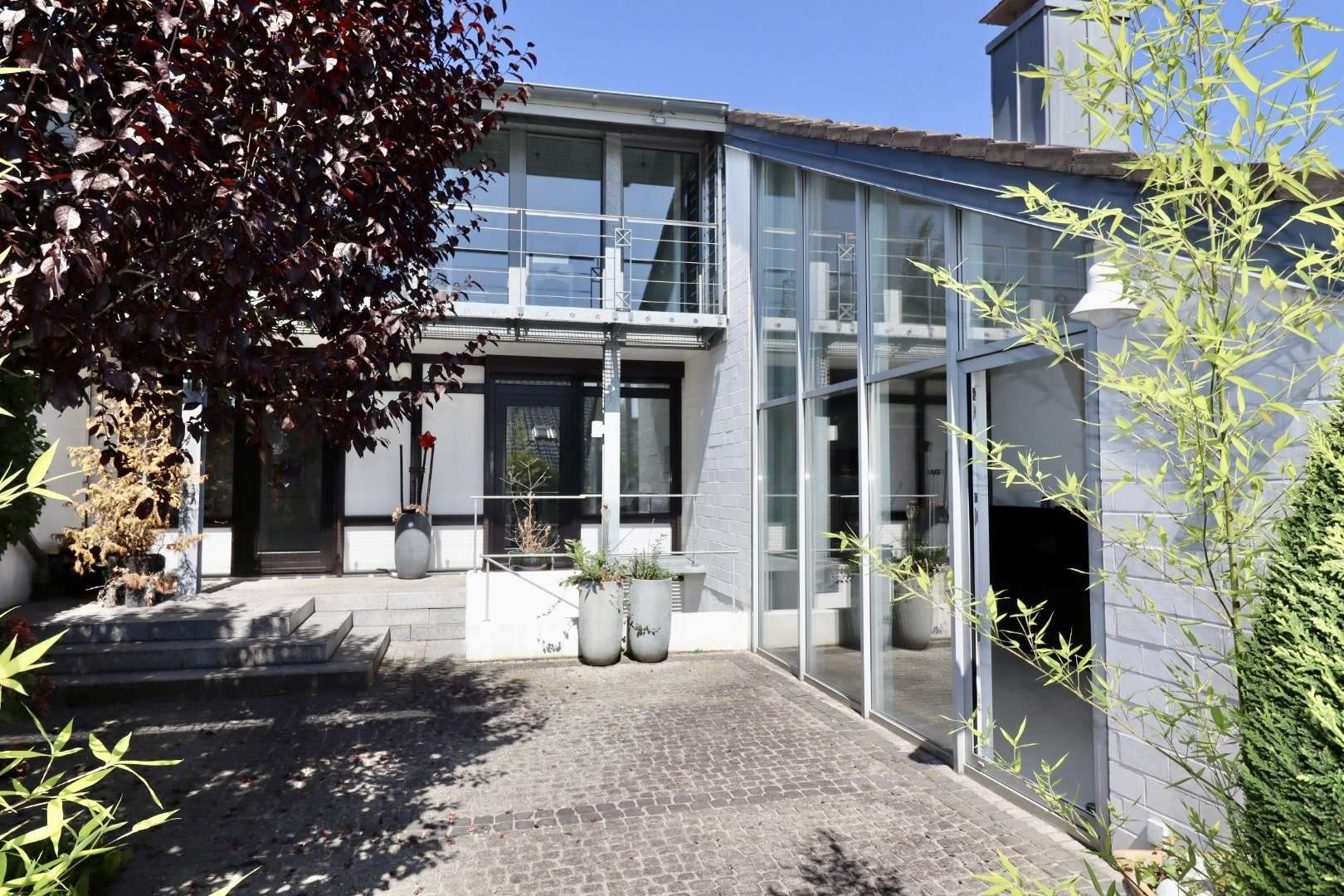 Gartenansicht - Einfamilienhaus in 42651 Solingen mit 150m² kaufen