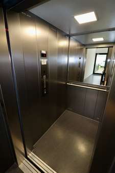 Aufzug - Etagenwohnung in 42719 Solingen mit 88m² kaufen