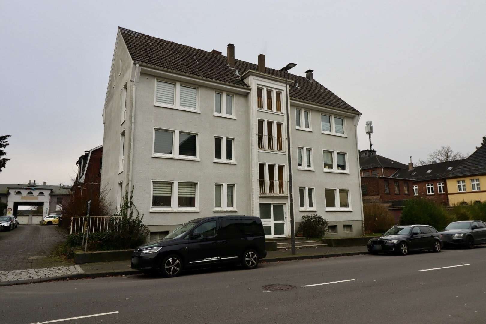 Hausansicht - Mehrfamilienhaus in 42659 Solingen mit 352m² kaufen