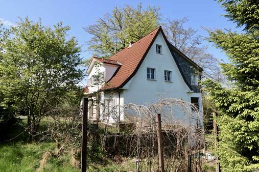 Bestandsgebäude Ostansicht - Grundstück in 42719 Solingen mit 2180m² kaufen