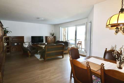 Wohn-/ Esszimmer - Etagenwohnung in 42651 Solingen mit 114m² kaufen