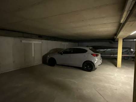 Stellplätze - Parkhaus in 47809 Krefeld mit 1m² als Kapitalanlage kaufen