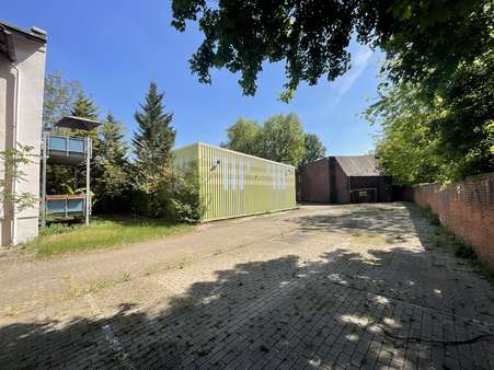 Zufahrt - Sonstige in 47166 Duisburg mit 261m² kaufen
